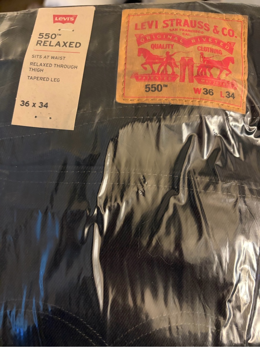 Levi's 550 Relaxed Black Jeans NWT